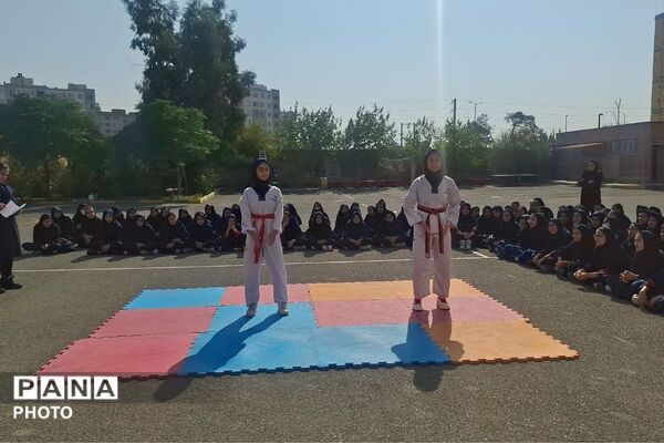 المپیاد ورزشی درون مدرسه‌ای دبیرستان فرزانگان ملارد