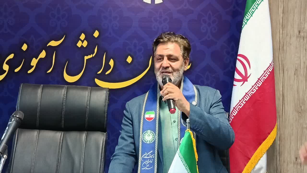 دانش آموزان سازمان دانش آموزی نشان دادند دشمن نمی تواند سنگر مدرسه را از ما بگیرد
