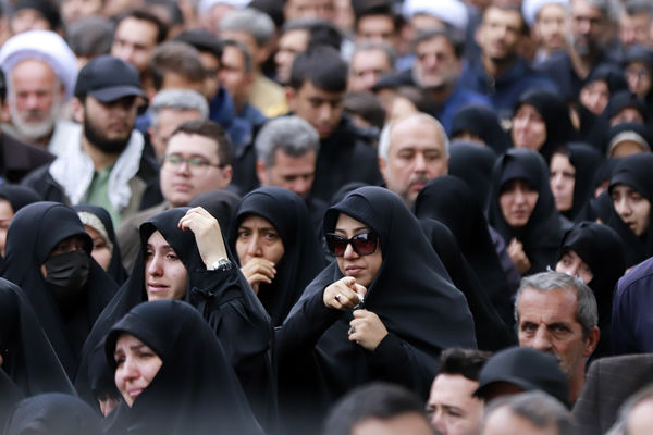 تشییع پیکر شهدای خدمت در تبریز