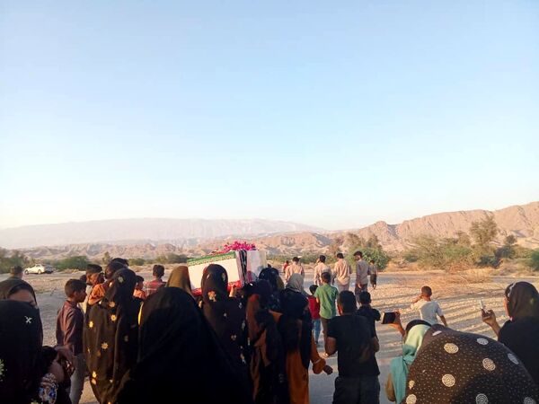 ورود پیکر شهید گمنام به روستای لاور 