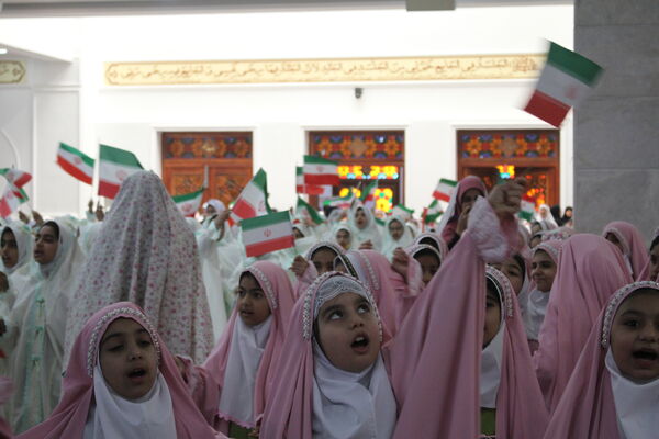 جشن تکلیف ۵۰۰۰ دانش‌آموز دختر بندرعباسی 