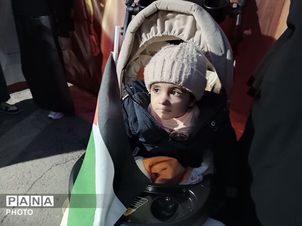 موکبِ کودک و نوجوانان در تجمعات شبانه شهر فارسان