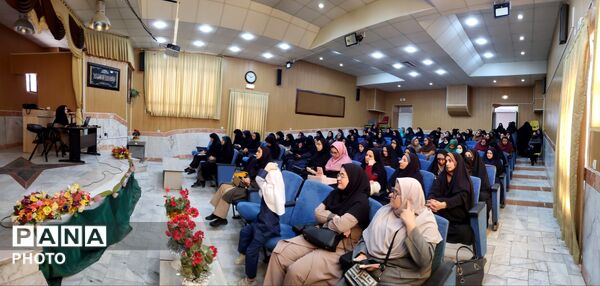 کارگاه آموزشی فرصت های متنوع یادگیری آموزگاران ابتدایی در کانون سمیه شهرستان شیروان 