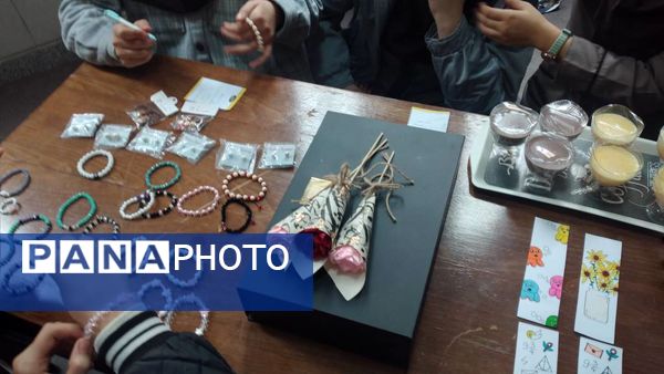 شکوفایی خلاقیت در جشنواره دست‌سازه‌های دبیرستان شهیده محبوبه دانش