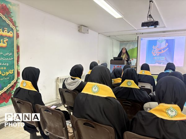 انتخابات شورای دانش‌آموزی دختران در زنجان