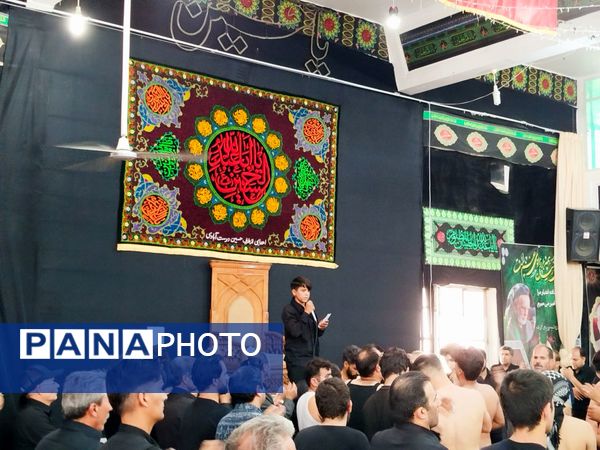 حضور هیات های روستای فدافن در هیئت حسینی در روز عاشورا