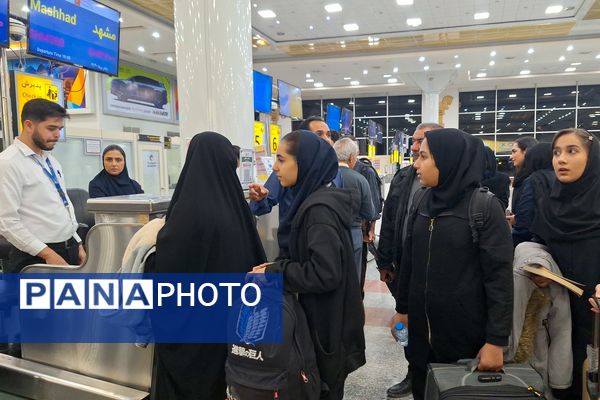  اردوی پیشتازان فارس به حرم مطهر امام رضا (ع)