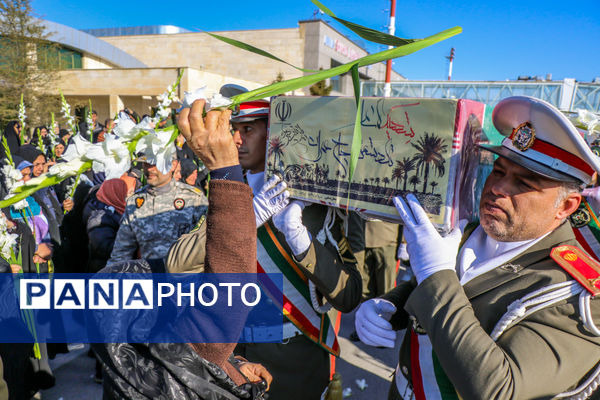  استقبال مردم ارومیه از شهدای گمنام دفاع مقدس