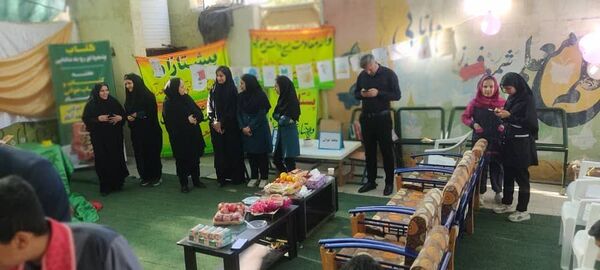 برگزاری مراسم شاهنامه‌خوانی و حافظ‌خوانی همراه با افتتاح نمایشگاه کتاب در مدرسه میلاد و کوثر نبی سعدآباد
