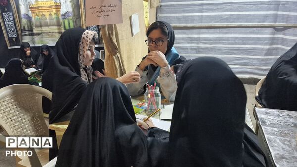 برپایی ایستگاه نقاشی در موکب سازمان دانش‌آموزی