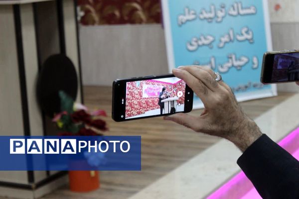 آیین تجلیل از پیشکسوتان فرهنگی ملکان 