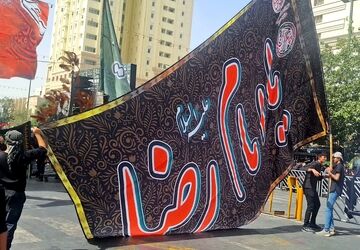 دل گشته مقیم حرمِ شاه خراسان