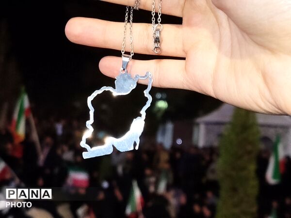 قلب کرمانی‌ها برای ایران می‌تپد
