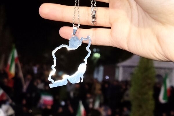 قلب کرمانی‌ها برای ایران می‌تپد
