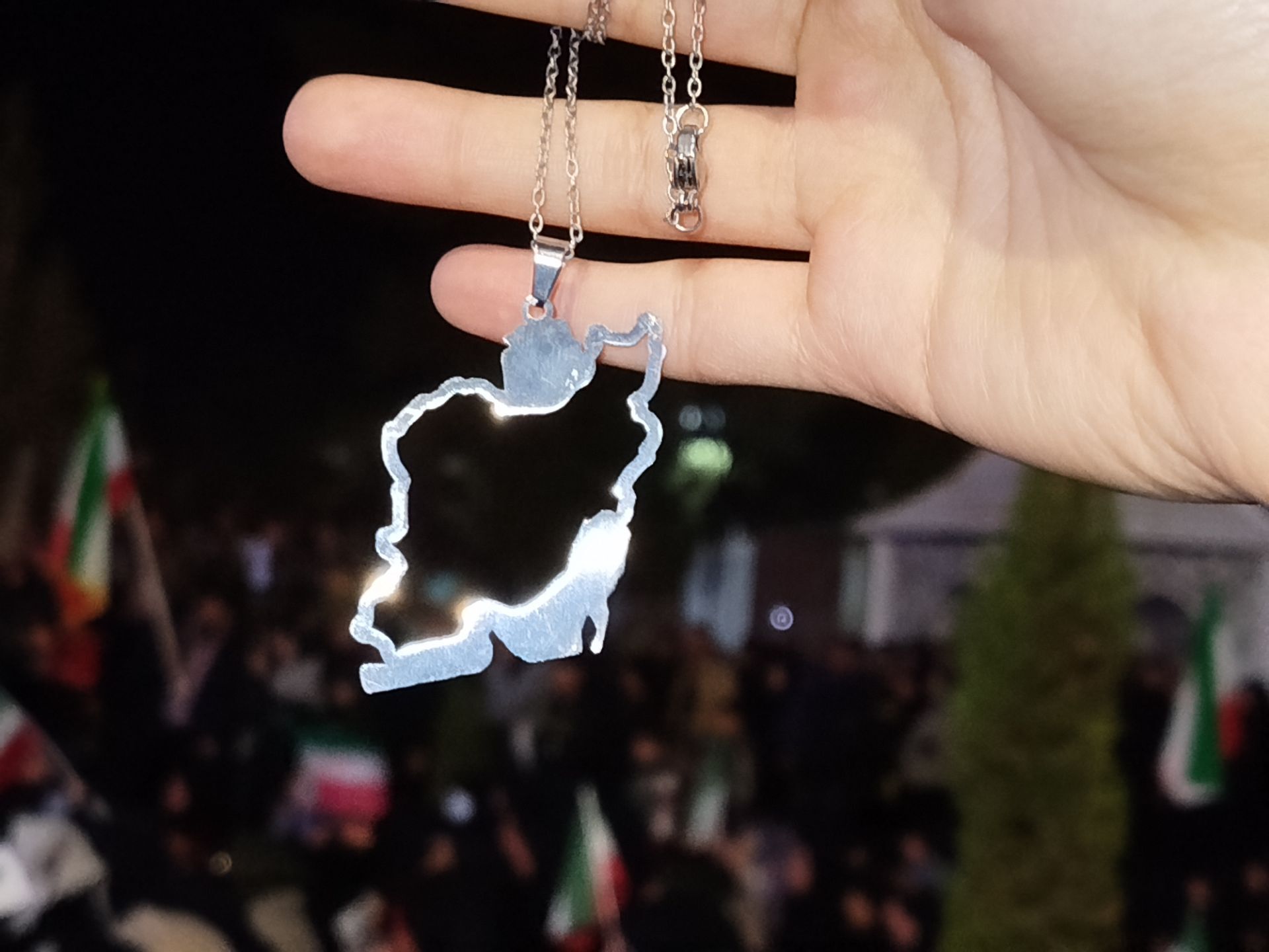 قلب کرمانی‌ها برای ایران می‌تپد