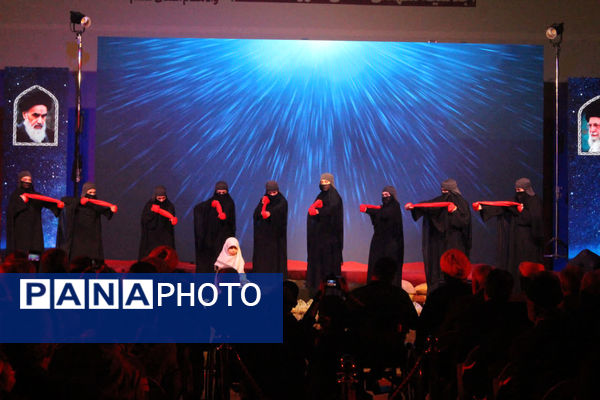 جلوه‌هایی از یادواره شهدای استان قم