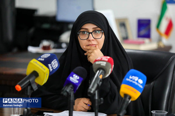 نشست خبری دومین جشنواره ملی طراحی و دوخت لباس دانش‌آموزی