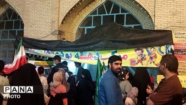 حال و هوای کودکان نیشابوری در هفتاد و دومین شب از اجتماعات مردمی نیشابور 