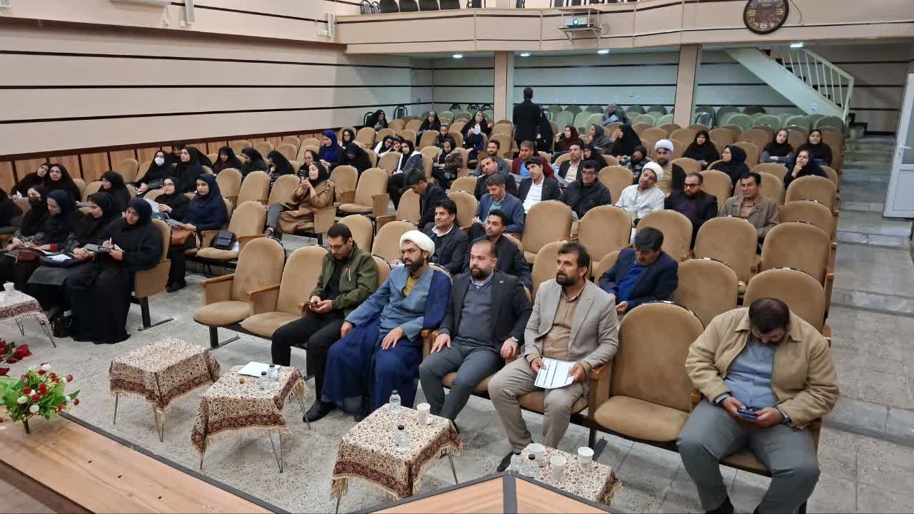 دوره توانمندسازی قریب ۴۰۰ نفر از مربیان لیگ «جت» در کهگیلویه و بویراحمد