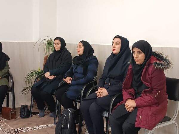 تهیه و توزیع بسته‌های معیشتی بین نیازمندان
