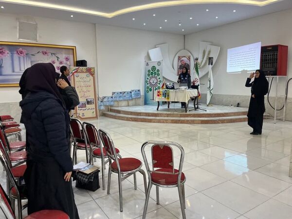 جلسه ضمن خدمت توانمندسازی مربیان و معاونین پرورشی ناحیه ۶ مشهد