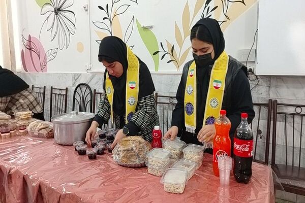 برپایی نمایشگاه و بازارچه کارو فناوری در دبیرستان شهید مجید دهنوی نیشابور