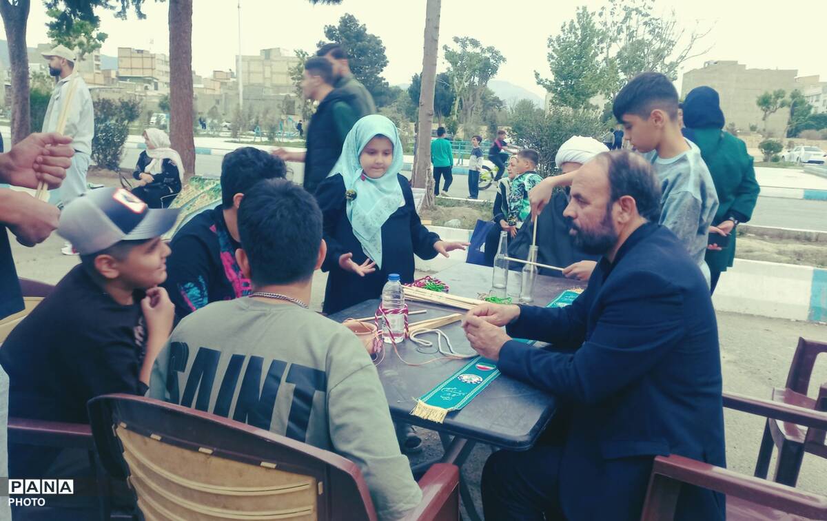 حضور مسئولین استان البرز از پاتوق «نوجوانان مبارز» سازمان دانش آموزی ناحیه ۴ کرج