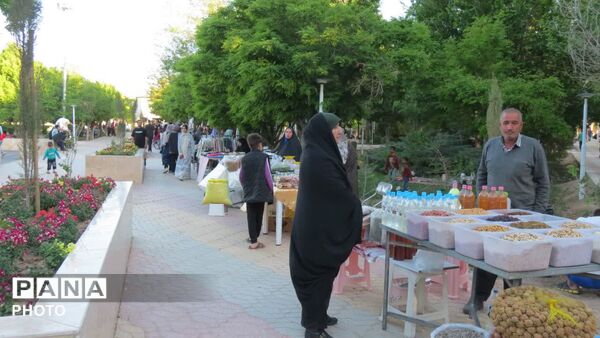 نمایشگاه تخصصی محصولات ارگانیک و صنایع دستی در بوستان لاله شهر کهک