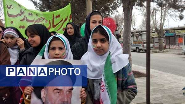 مردم خرم‌بید با حضور حماسی خود در راهپیمایی 22 بهمن دشمن را مأیوس کردند