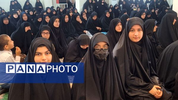 آیت الله رئیسی خدمتگزاری مخلص وصمیمی برای مردم بود