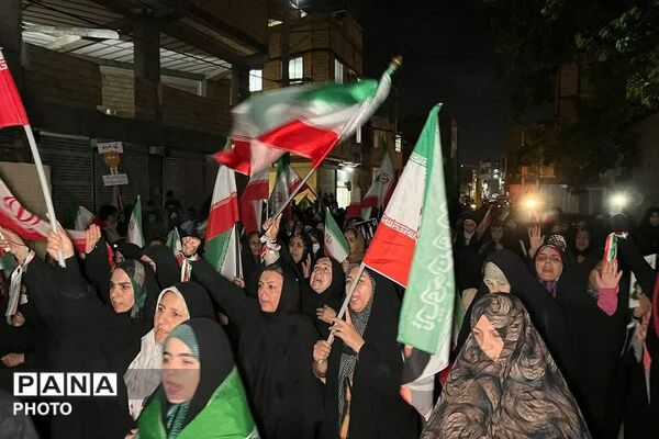 صدای پرتاب موشک‌های دستساز و کاغذی ملت ایران هراسی در دل دشمنان وطن