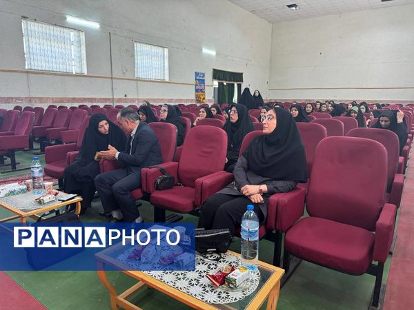 کارگاه توانمندسازی موسسان کودکستان‌های فاروج