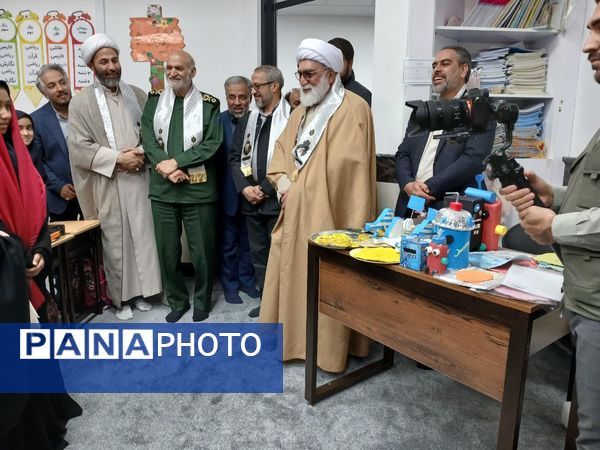 آیین افتتاح همزمان دبستان و کلنگ‌زنی سالن مطالعه مجموعه امام حسین(ع) در مشهد