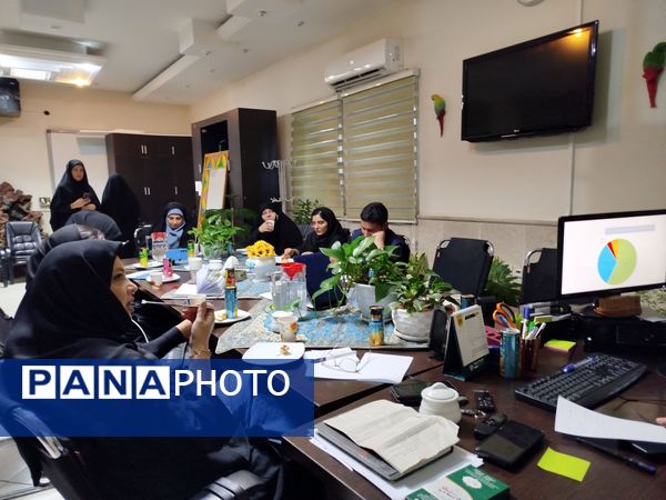 بحران آب مشهد زیر ذره‌بین رسانه‌ها و کارشناسان در فرهنگسرای محیط زیست