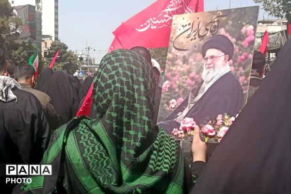 مراسم وداع و بدرقه آقای شهید ایران در مصلی امام خمینی (ره)