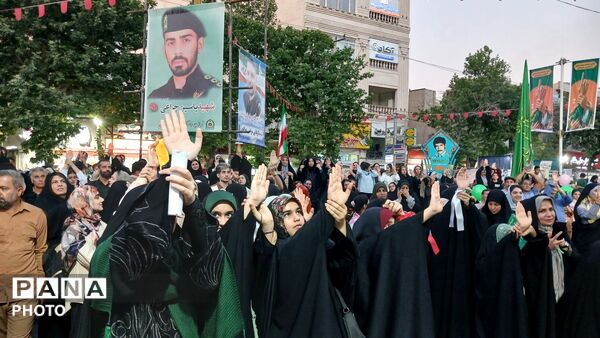 چند کیلومتری غدیر در خرم‌ آباد؛ تصویری از وحدت و ارادت مردم