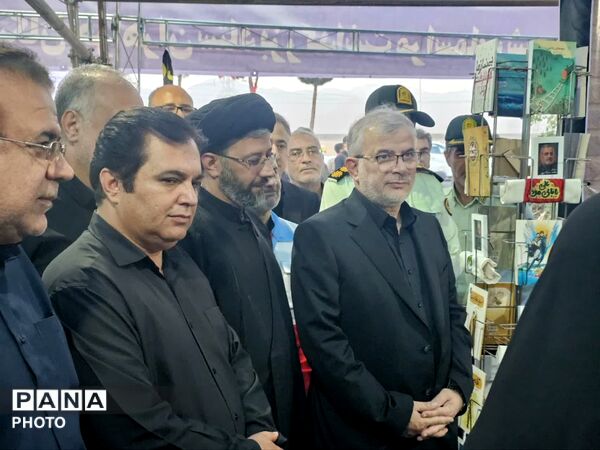 همدلی مسئولان و خادمان در خدمت به زائران رهبر شهید