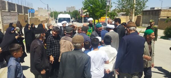 استقبال مردم شهر تیتکانلو از پرچم امام رضا(ع)