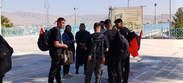بدرقه دانش‌آموزان اعزامی به پیاده‌روی اربعین 