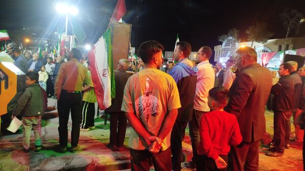 فیروزآباد وفادار به رهبر شهید
