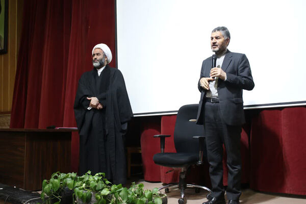 کارگاه توجیهی محفل «زندگی با آیه‌ها» در ماه مبارک رمضان