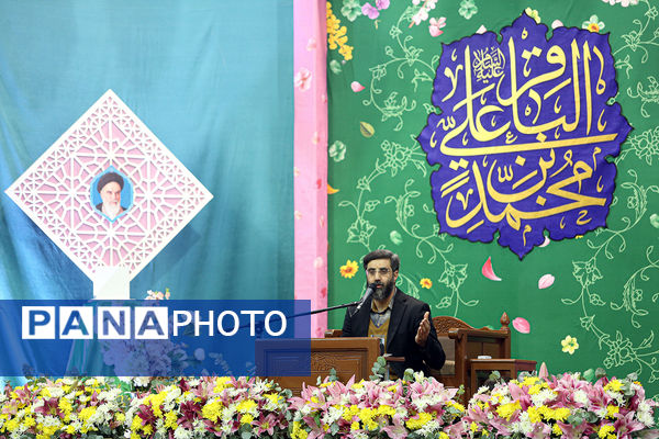محفل قرآنی و جشن میلاد امام باقر(ع) در شب یلدای حرم حضرت معصومه(س)