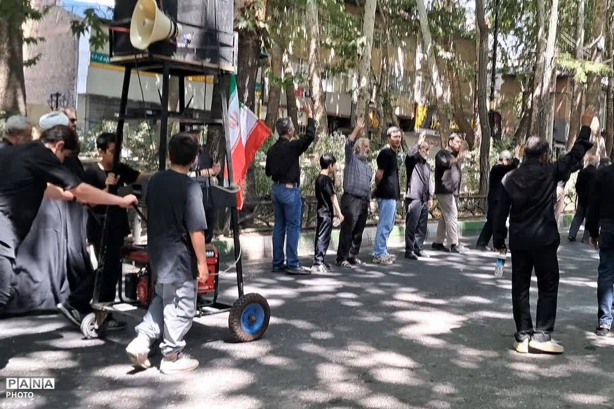 اشک و عهد در میدان امام دماوند؛ بیعت دوباره با سیدالشهدا و امام شهید