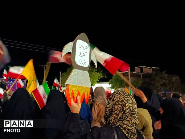 حضور شهروندان شهرستان مانه در اجتماعات شبانه 