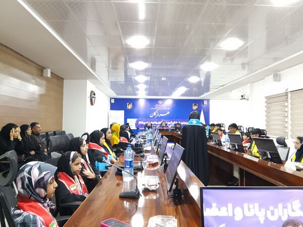 تجلیل از خبرنگاران پانای هرمزگان با حضور مدیرکل آموزش و پرورش 