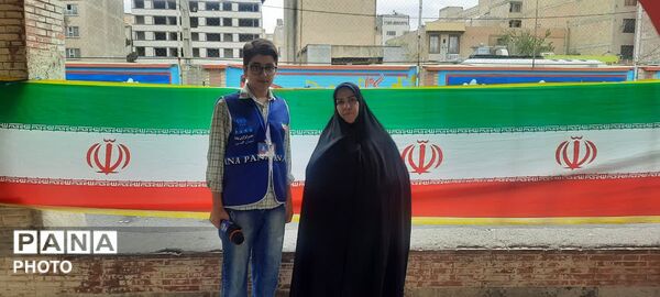 پویش ملی کاشت «نهال امید» در مدرسه نیک‌نژاد ناحیه 4 کرج 