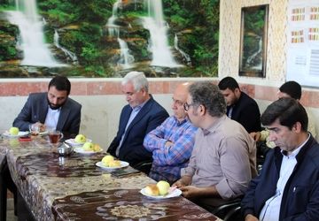 حضور مسئولین در مدارس فردیس جهت آگاهی از مشکلات دانش‌آموزان