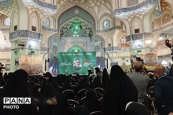 مراسم سالگرد شهادت سپهبد حسین سلامی در حرم مطهر شاه عبدالعظیم حسنی