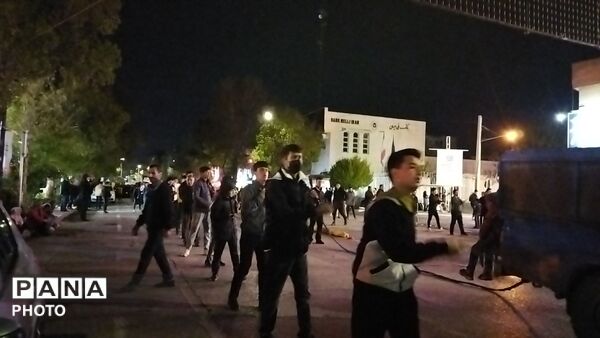 دسته عزاداری روستای اردمه در مراسم چهلم رهبر شهید و شهدای میناب در حسینیه امام 