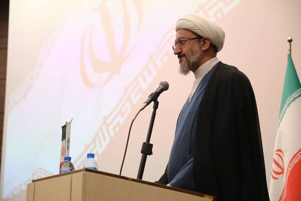 همایش تقدیر از مادران و همسران شهدا در دانشگاه قم